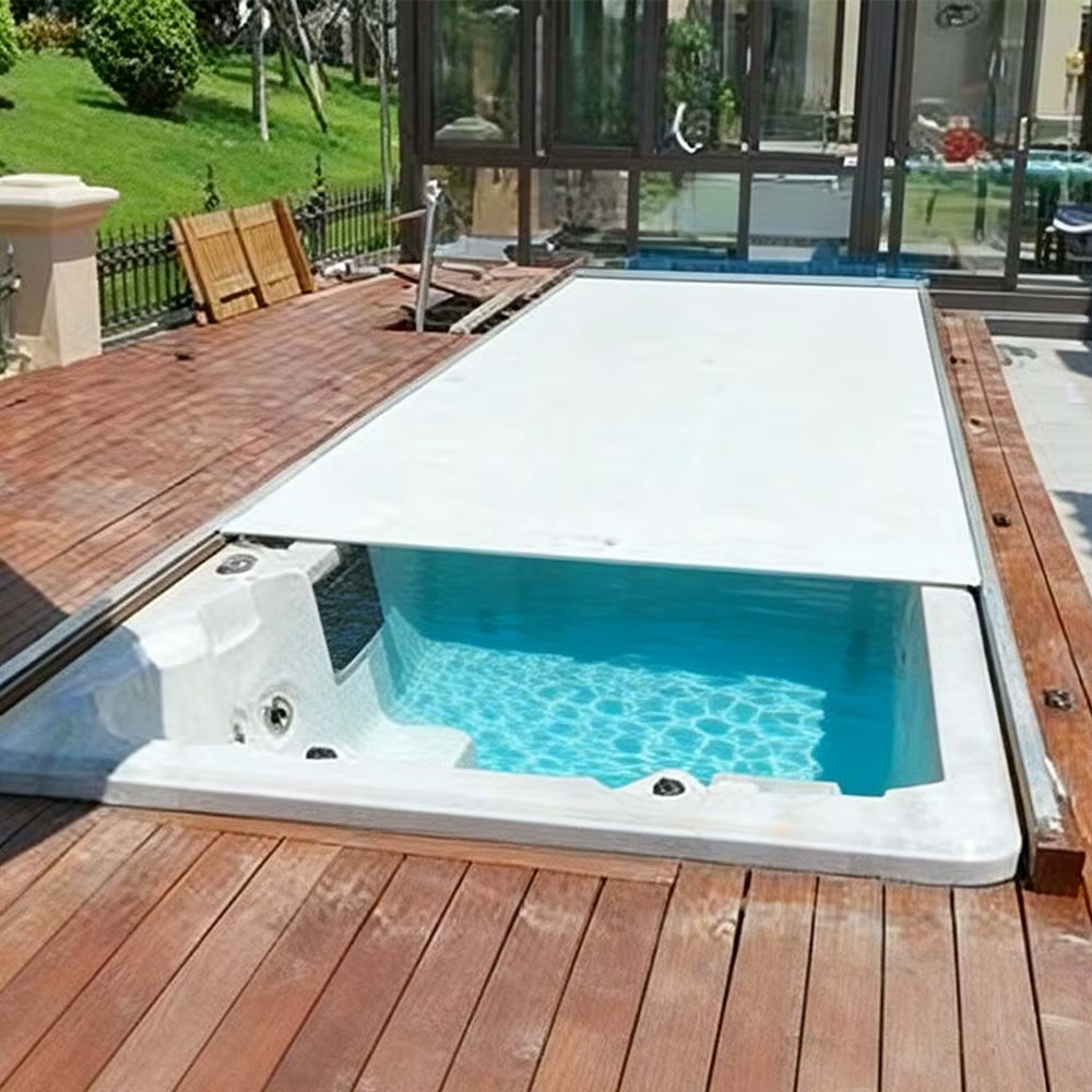 Volet roulant automatique rétractable pour piscines enterrées - Robuste, étanche, alternative aux co