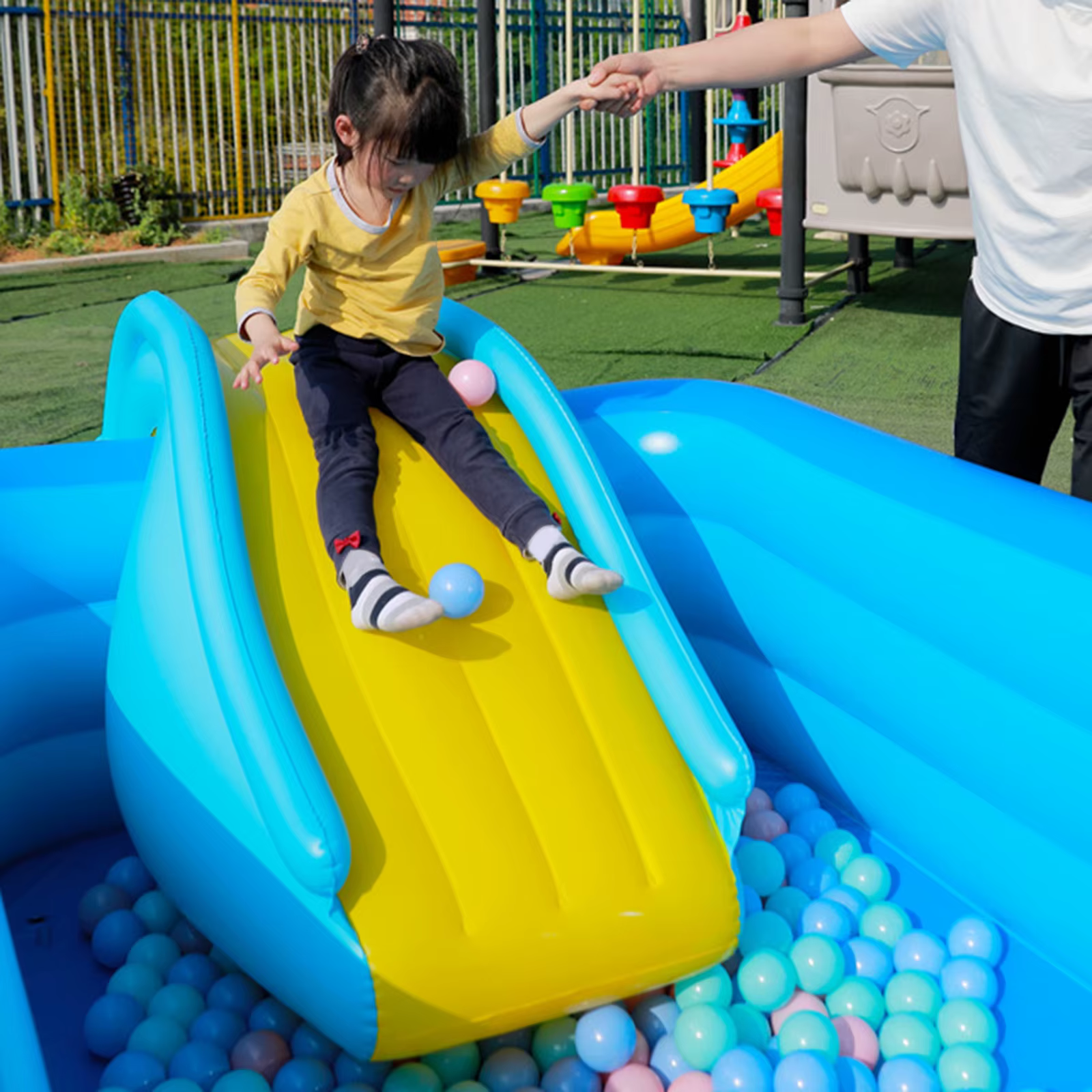 Glissière gonflable pour enfants, piscine hors sol, jardin