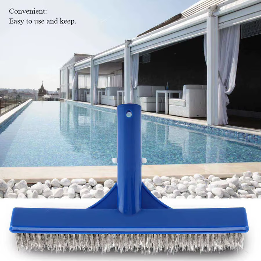 Brosse en acier pour piscine