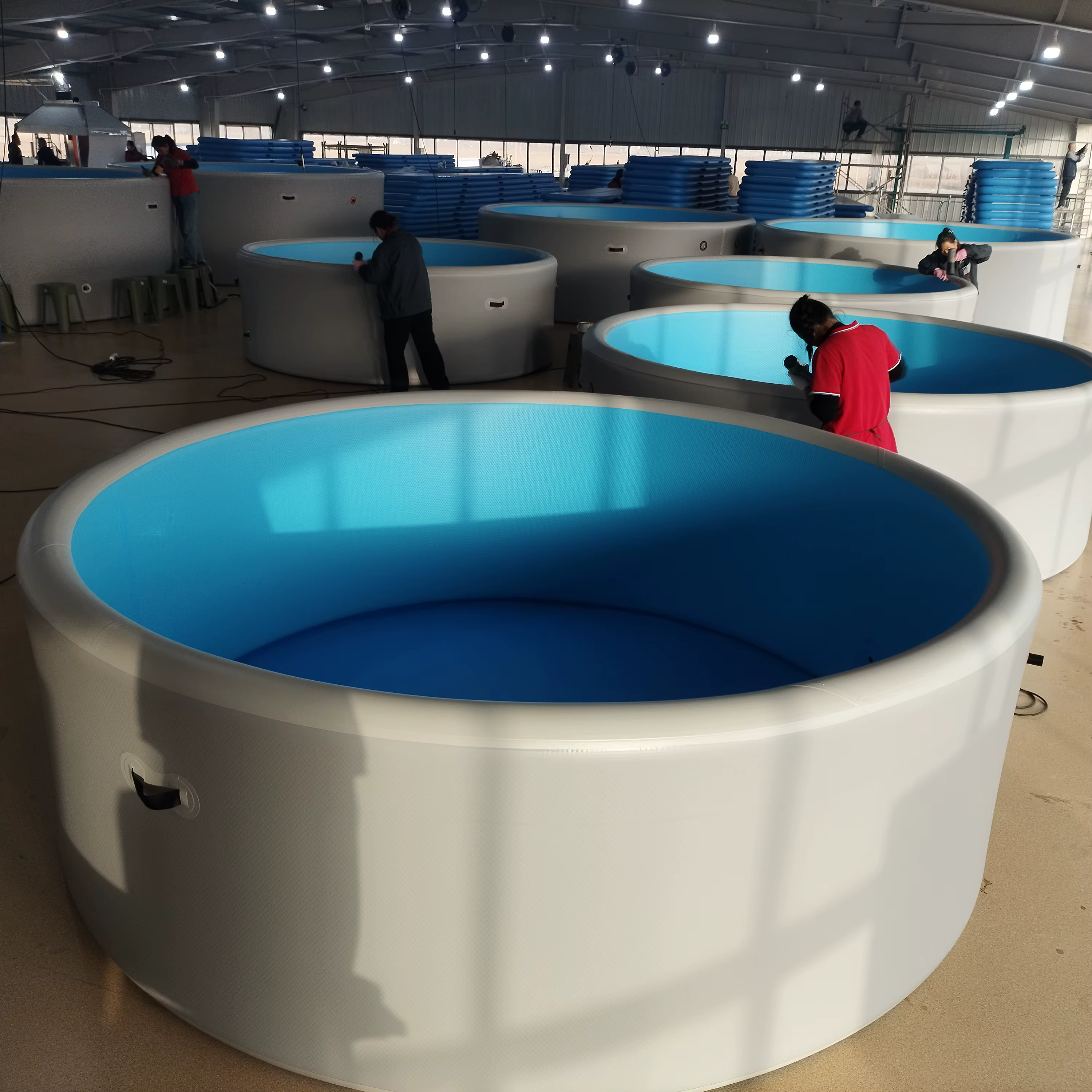 Piscine gonflable portable hors sol en PVC de haute qualité pour la baignade familiale en extérieur