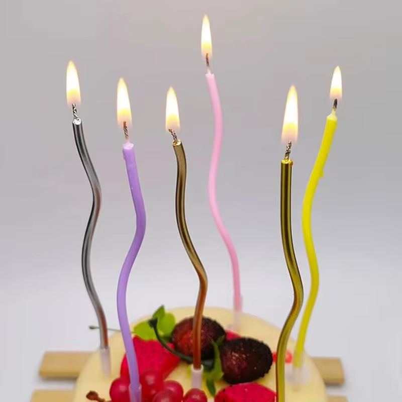 Bougies à gâteau d'anniversaire, bougies à gâteau incurvées sans fumée, bougies à bobine bouclées longues pour gâteau d'anniversaire, fournitures de fête de mariage