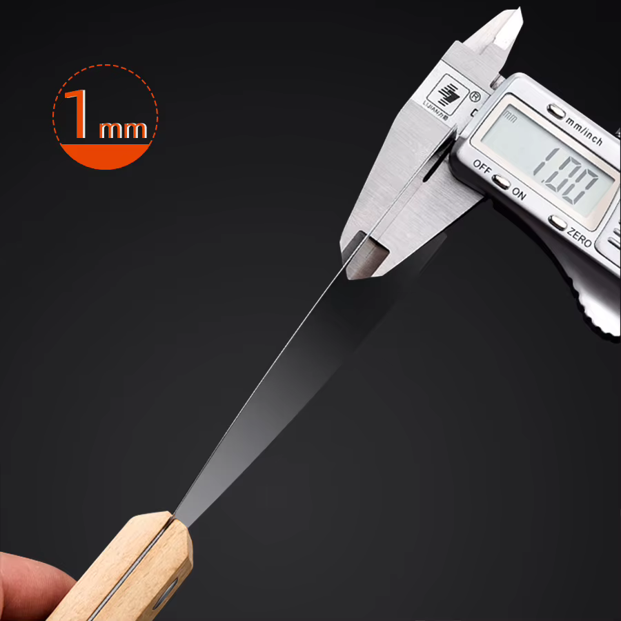Couteau à mastic en acier à haute teneur en carbone ; Couteau à remplissage ; Haute résistance ; Lame solide qui ne se casse pas facilement ; Choix professionnel.