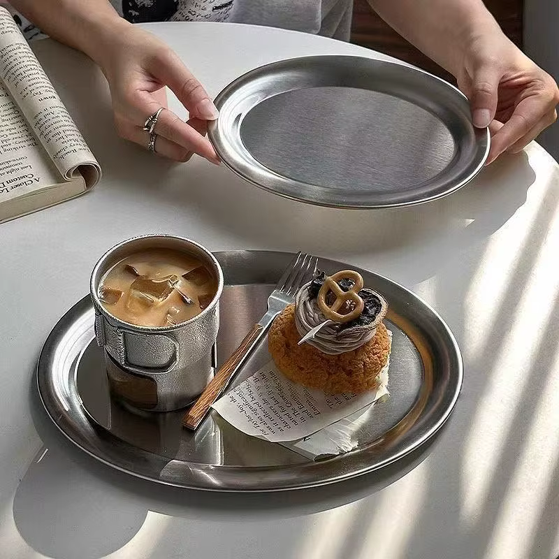 ㈅ Assiettes ovales en acier inoxydable pour poisson, usage domestique, service de repas, assiette peu profonde pour cuisson vapeur, dessert, pâtisserie, décoration, vaisselle de cuisine