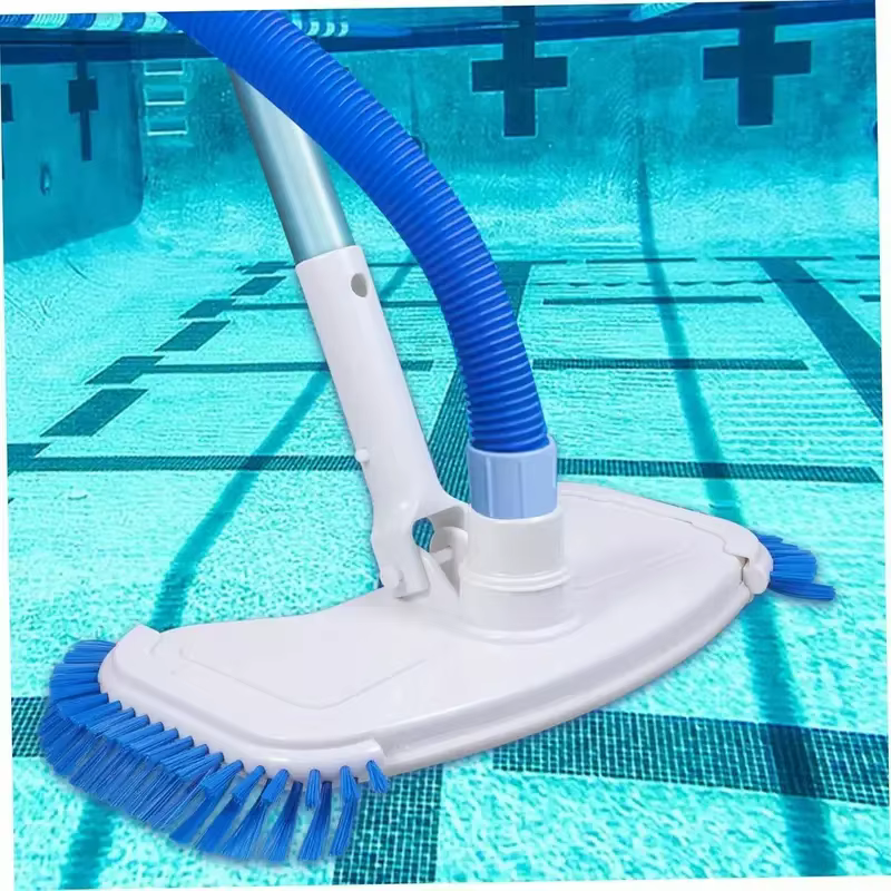 Aspirateur de piscine, brosse d'aspiration