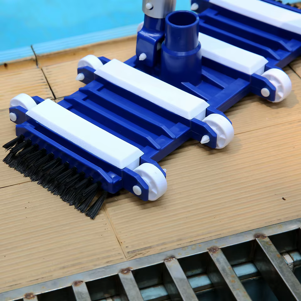 Tête d'aspirateur de piscine de 14 pouces avec brosse et roue d'aspiration-accessoires pour outils de nettoyage
