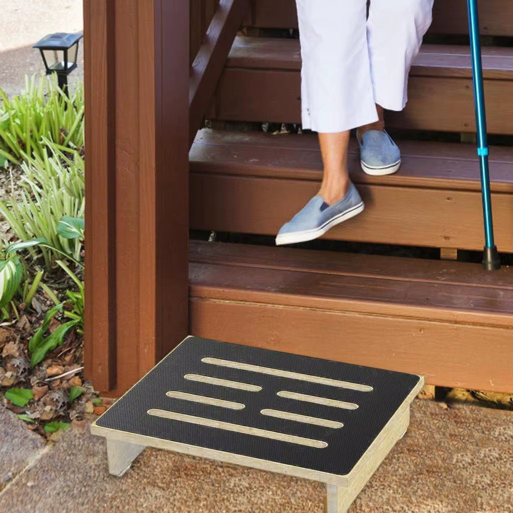 Escabeau en bois pouvant supporter jusqu'à 450 lb
