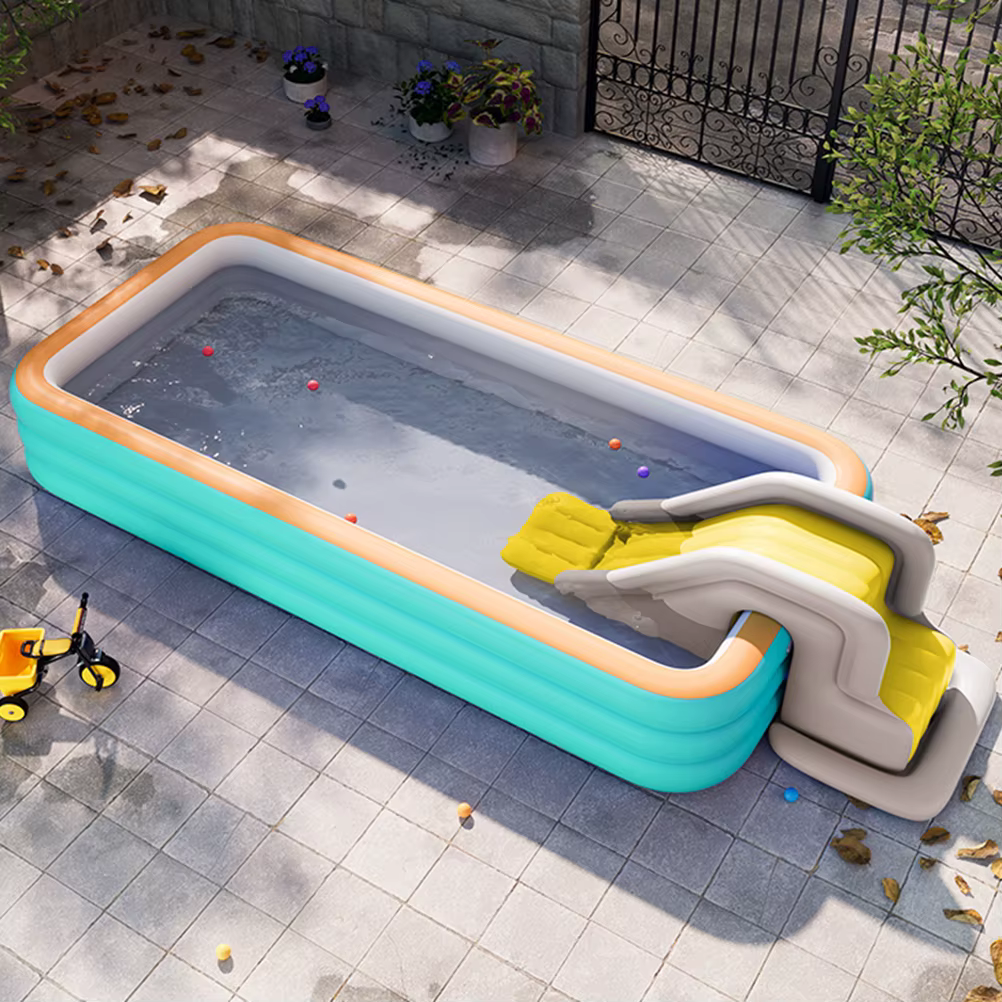 Toboggan aquatique gonflable compact