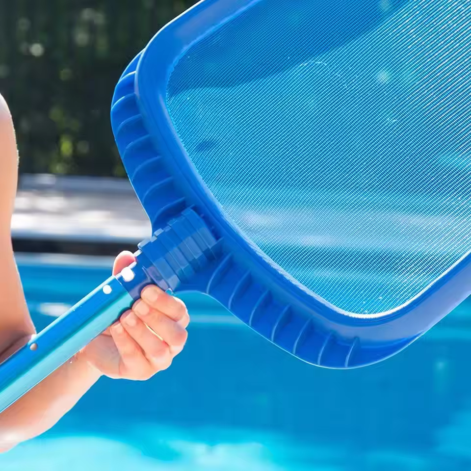 Épuisette de nettoyage de piscine avec manche télescopique