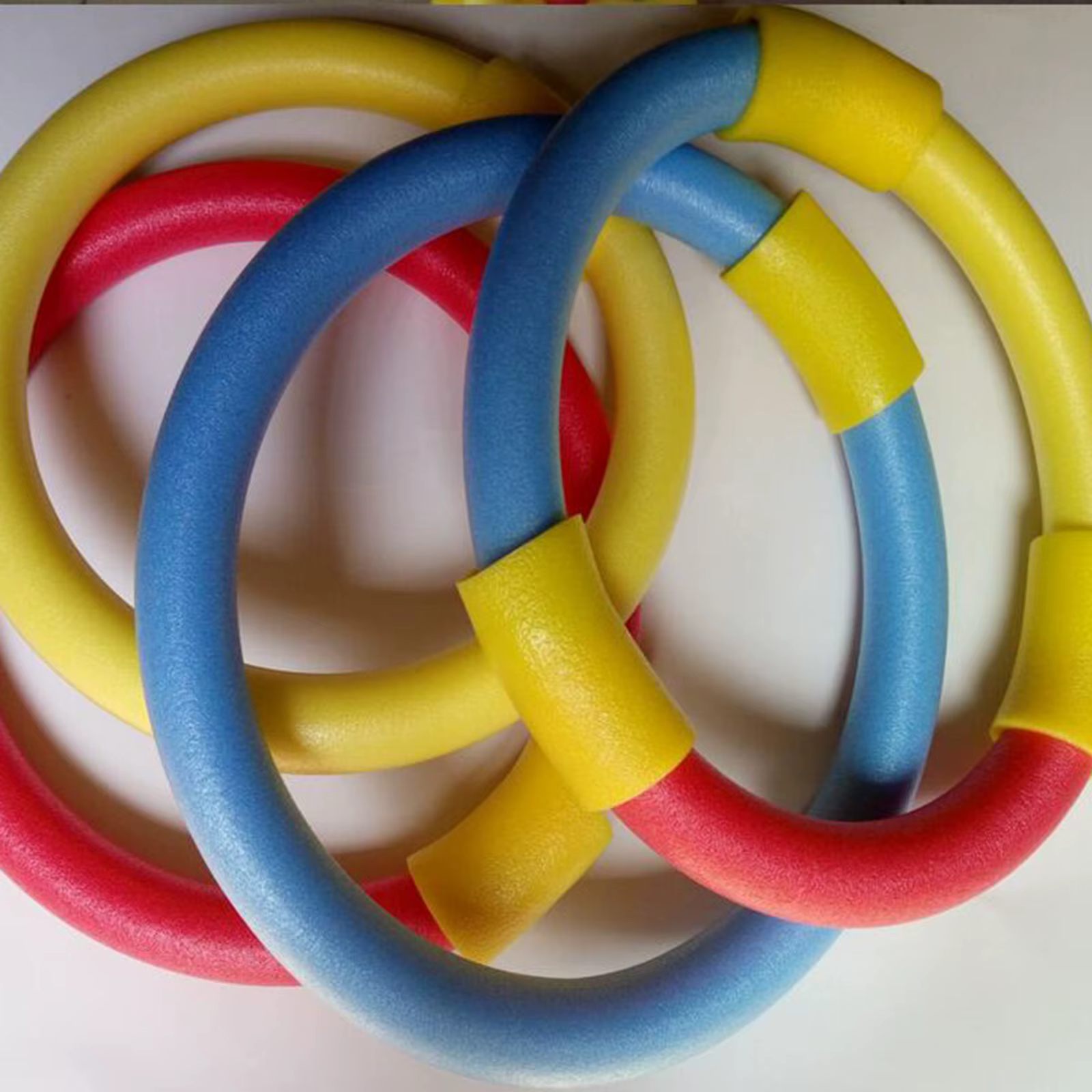 Connecteur de nouilles de piscine