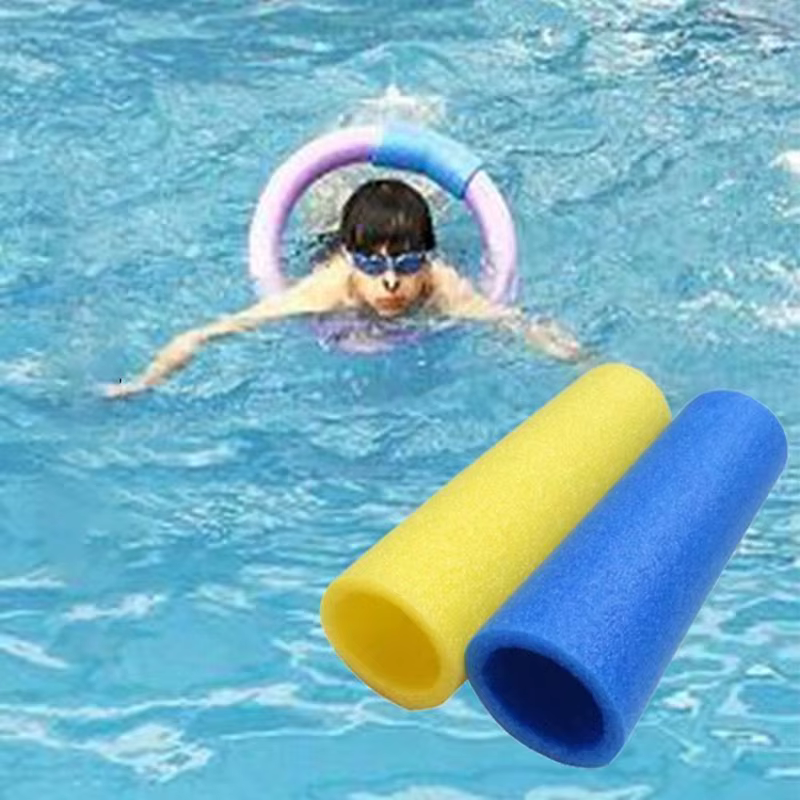 Bâton flottant en mousse creuse et flexible pour la piscine