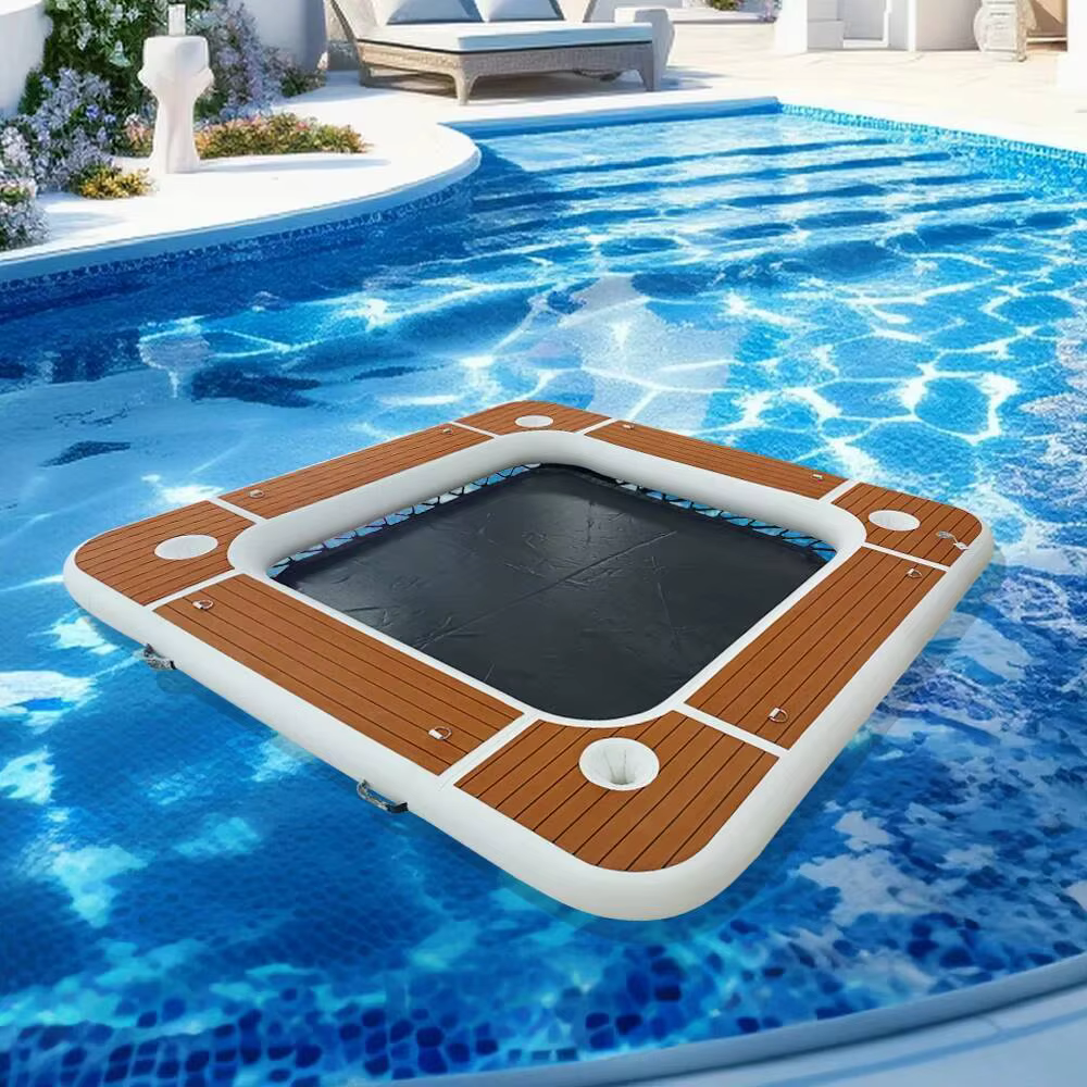 Piscine gonflable avec porte-gobelet