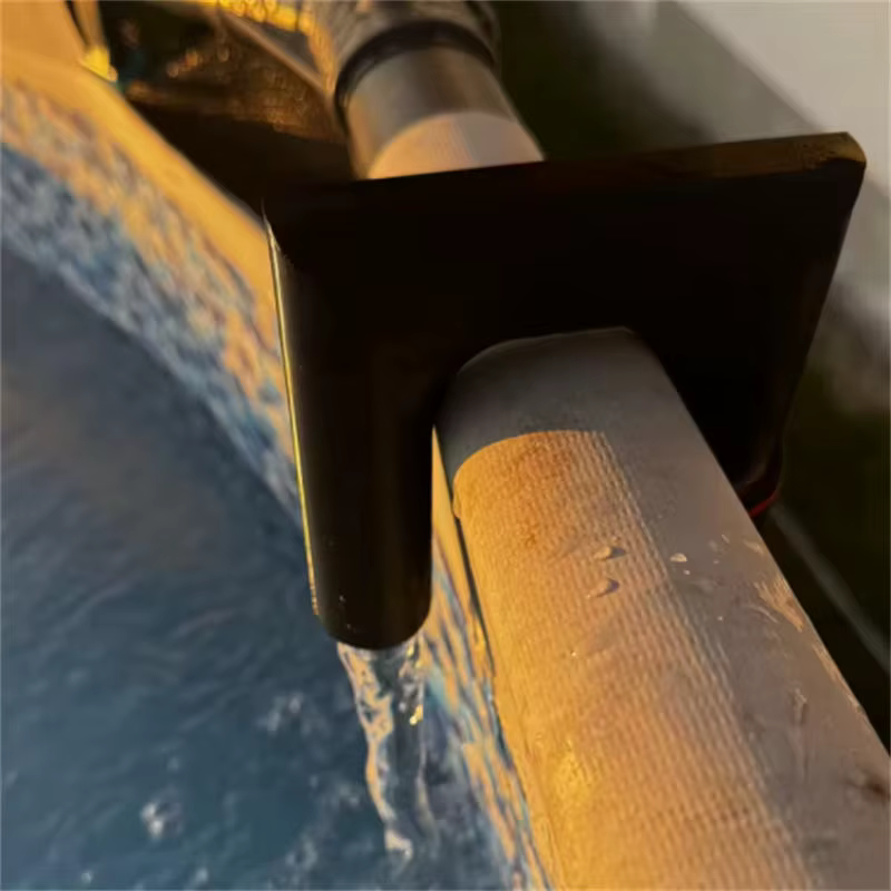 Support de tuyau de piscine