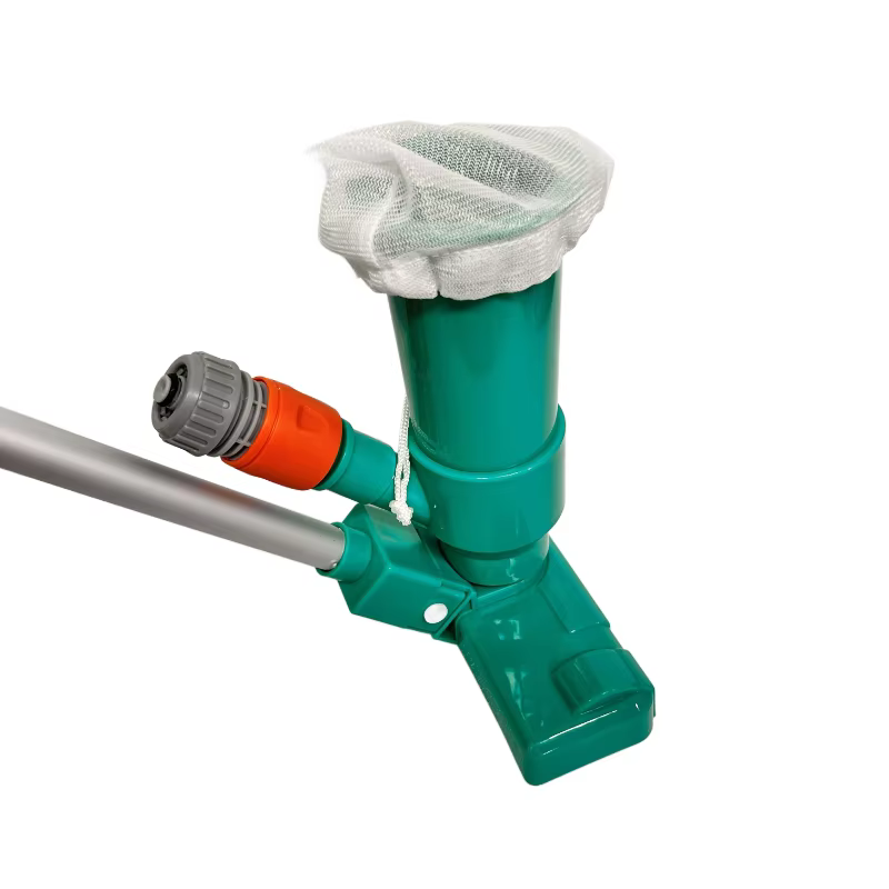 Aspirateur à jet subaquatique pour piscine avec brosse
