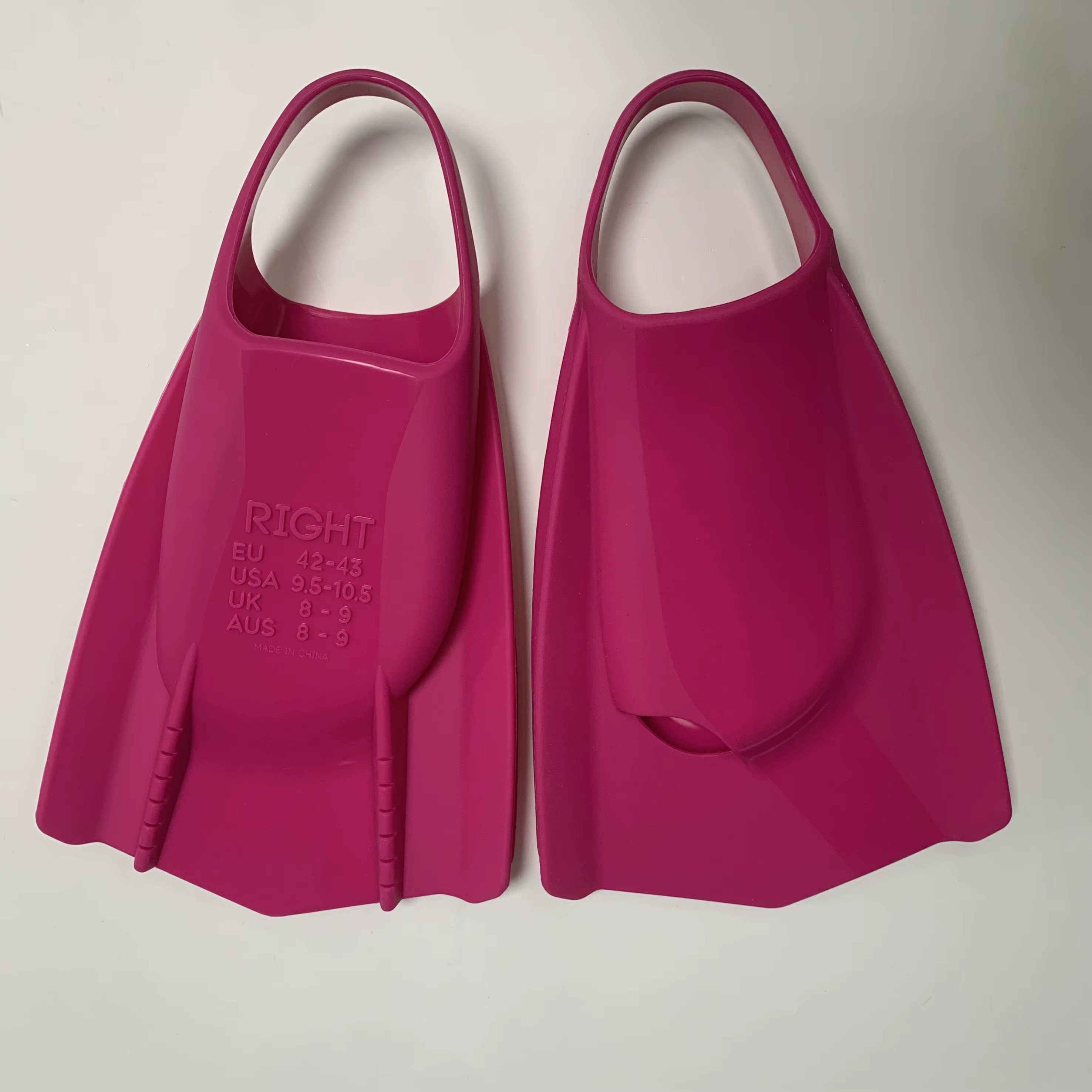 Palmes d'entraînement de natation 2026 en silicone à lame courte, palmes flottantes pour la natation et le snorkeling avec sangle de talon