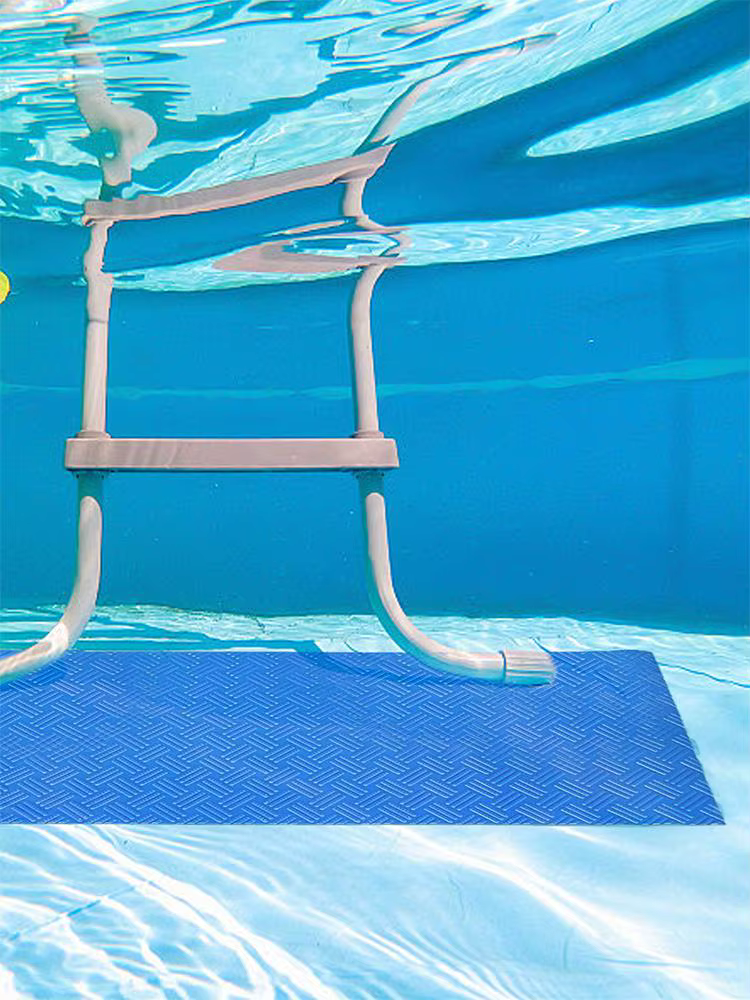 Tapis d'échelle de piscine