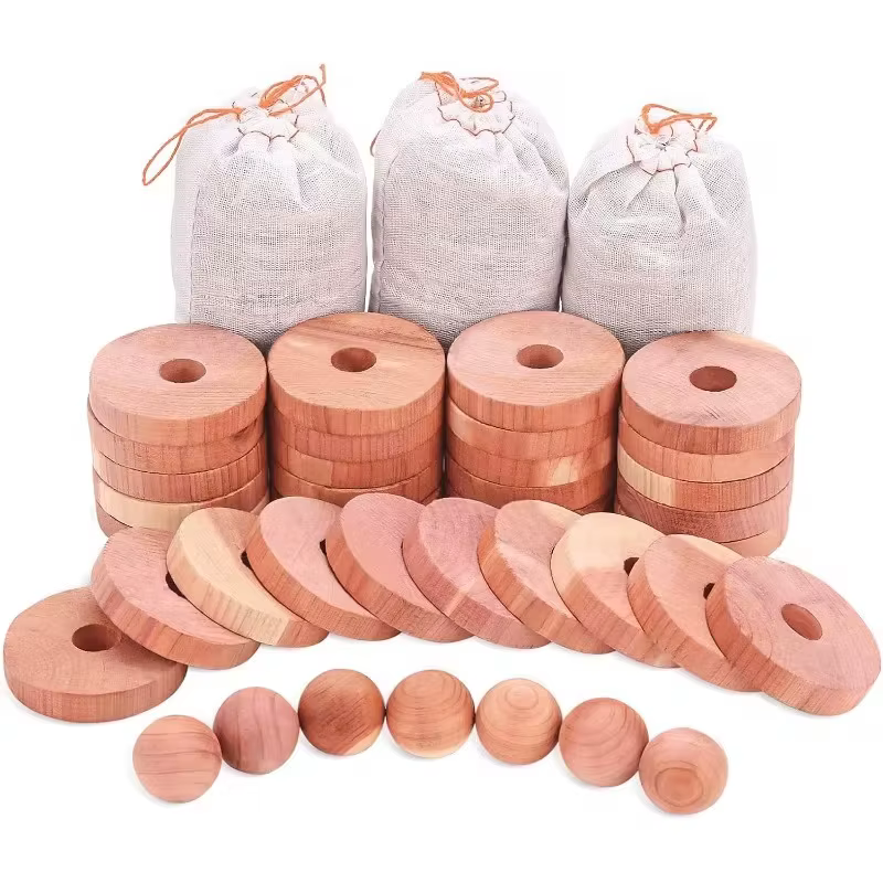 Blocs de bois de cèdre naturel