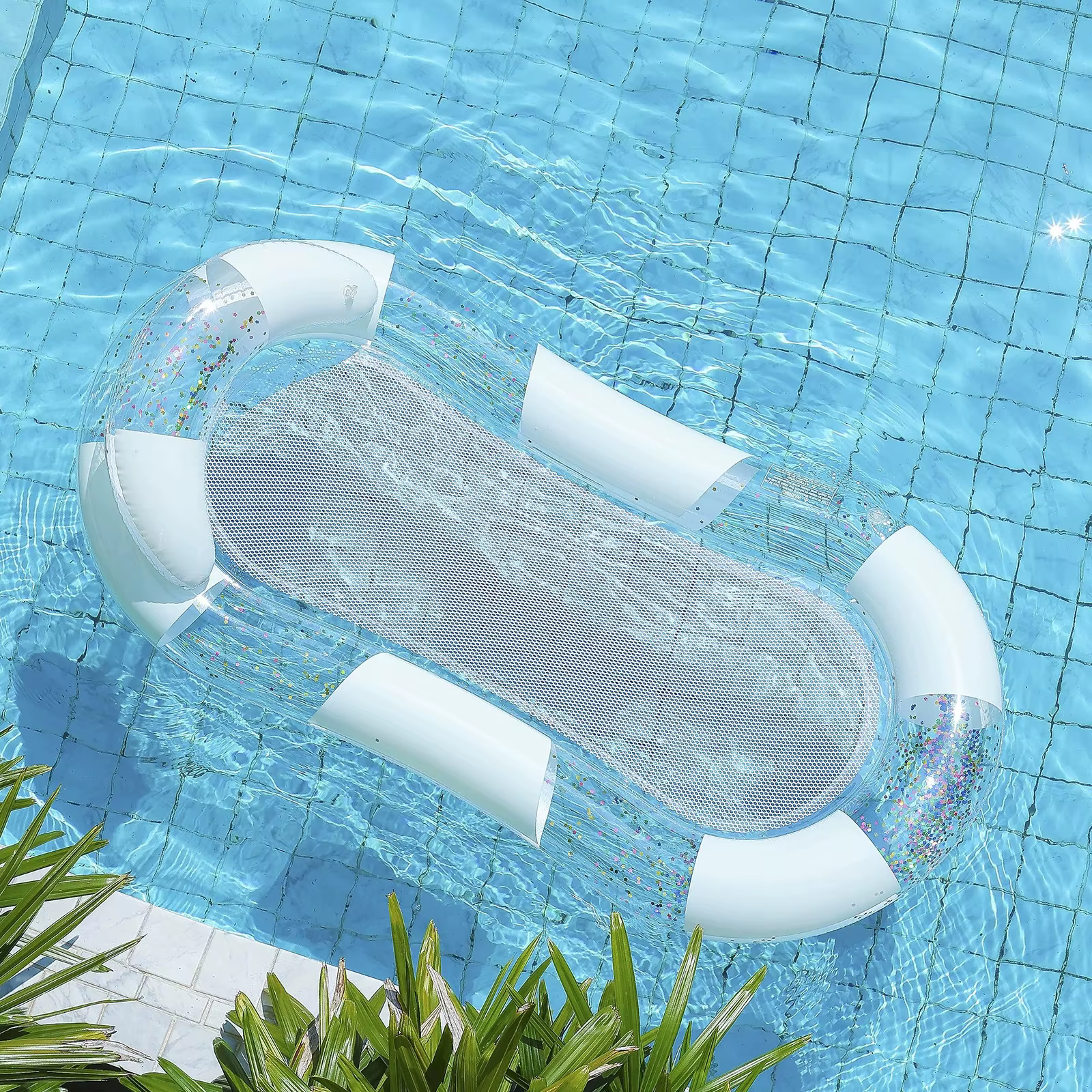 Bouée de piscine minimaliste pour adultes