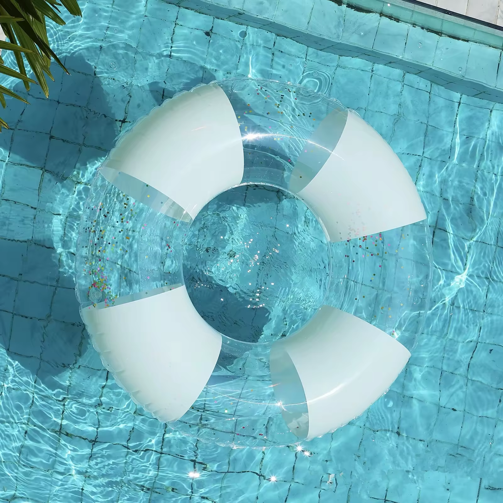 Bouée de piscine minimaliste pour adultes